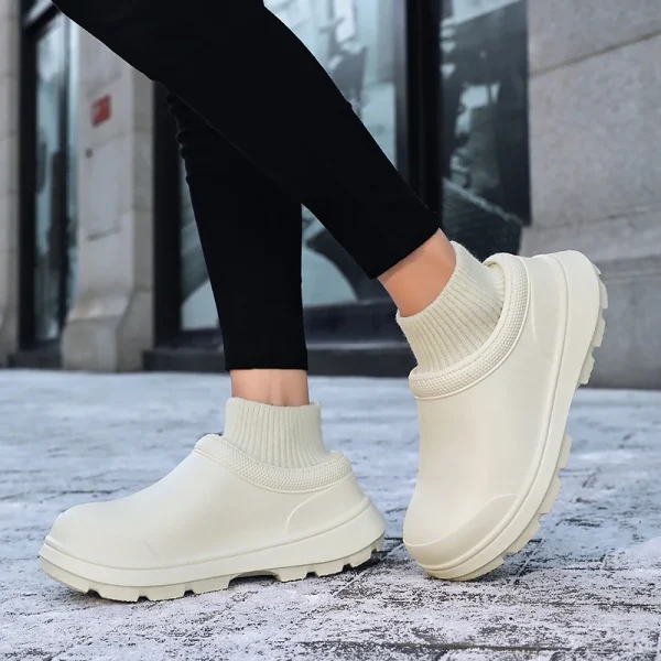 Men's Non-slip Chef Shoes Work Shoes Car Wash Shoes Rain Shoes Fashion Wear-resistant Non-slip Heightened Water Shoes 35-45 - Image 3