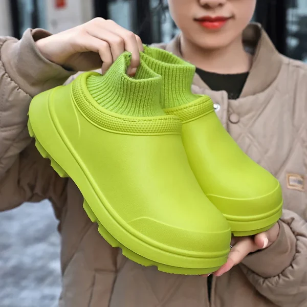 Men's Non-slip Chef Shoes Work Shoes Car Wash Shoes Rain Shoes Fashion Wear-resistant Non-slip Heightened Water Shoes 35-45 - Image 4